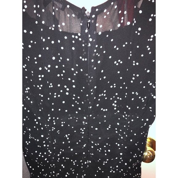 PUFF SLEEVE RUCHED FRONT POLKA DOT DRESS - Picture 5 of 9